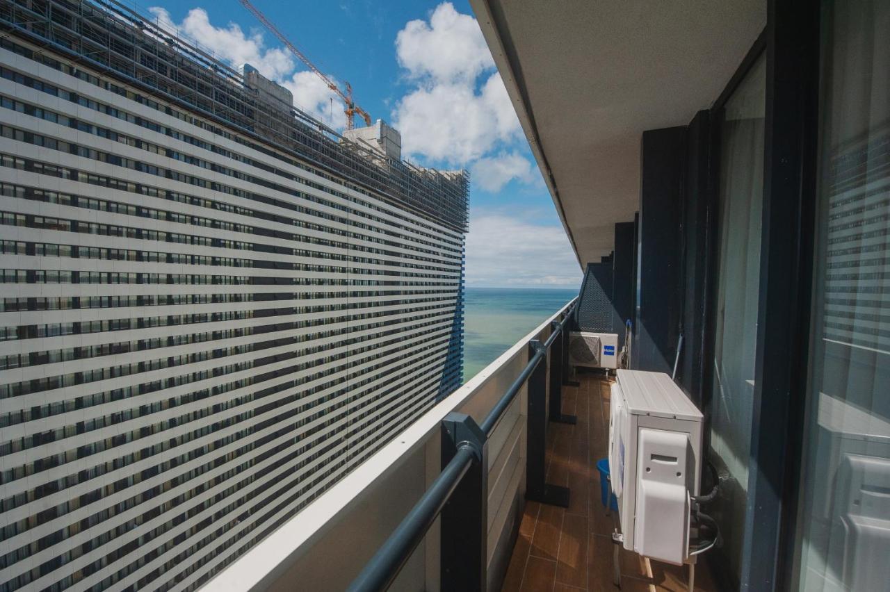 Sea Side Orbi City Batumi Exteriör bild